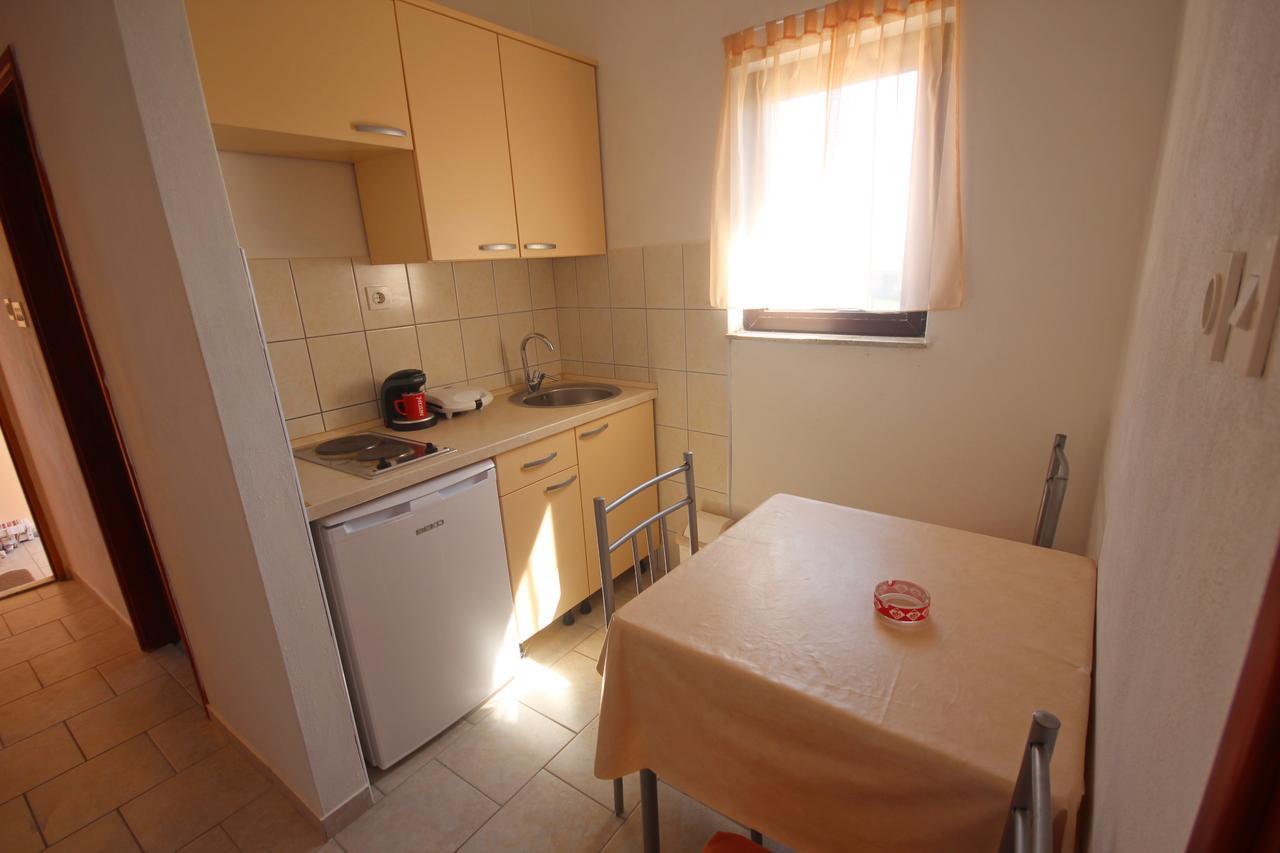 Ražanac Apartments Njaco מראה חיצוני תמונה