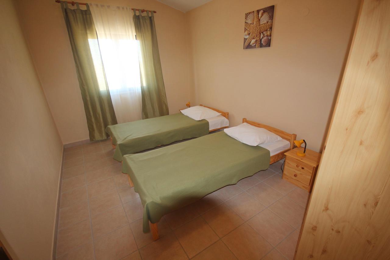 Ražanac Apartments Njaco מראה חיצוני תמונה